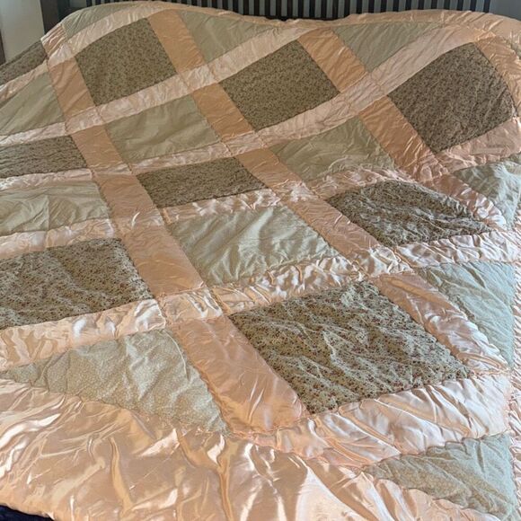 Vintage 1950’s 1960’s Pink Quilted King Size Comforter Blanket 109”X90” - Picture 11 of 12